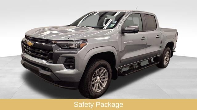 Used 2024 Chevrolet Colorado LT w/ LT Convenience Package III image 4