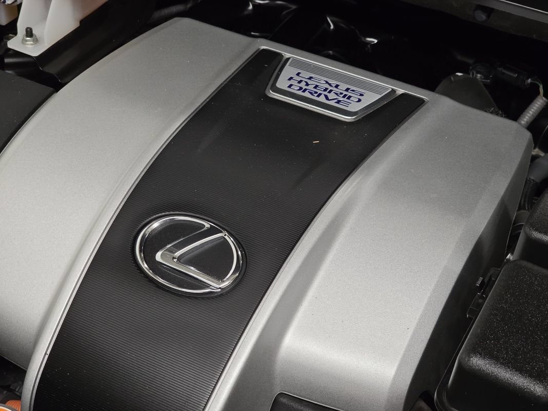 Used 2018 Lexus RX 450h AWD w/ Premium Package image 58