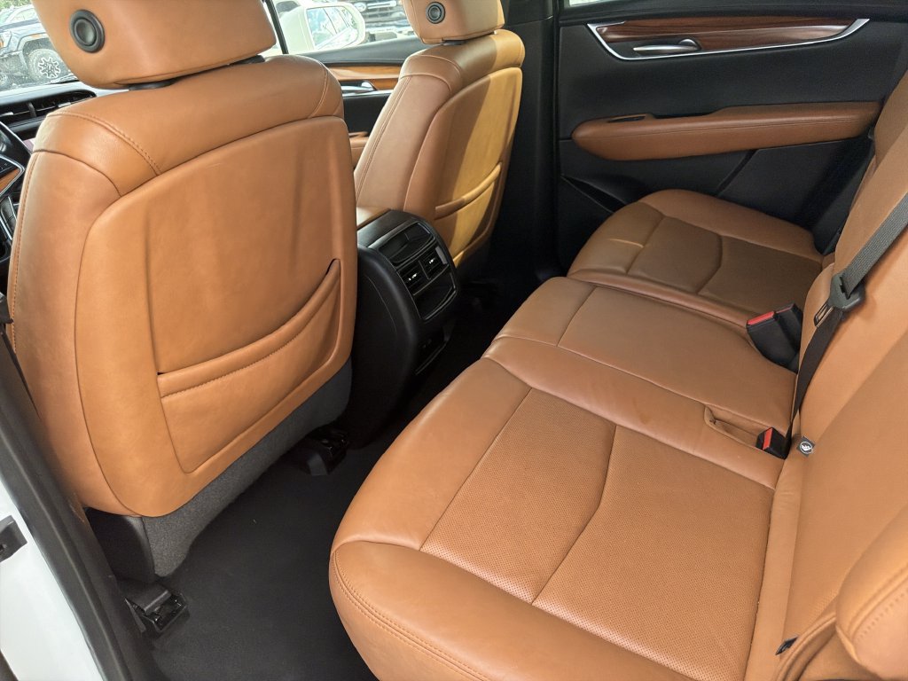 Used 2020 Cadillac XT5 Premium Luxury FWD image 11