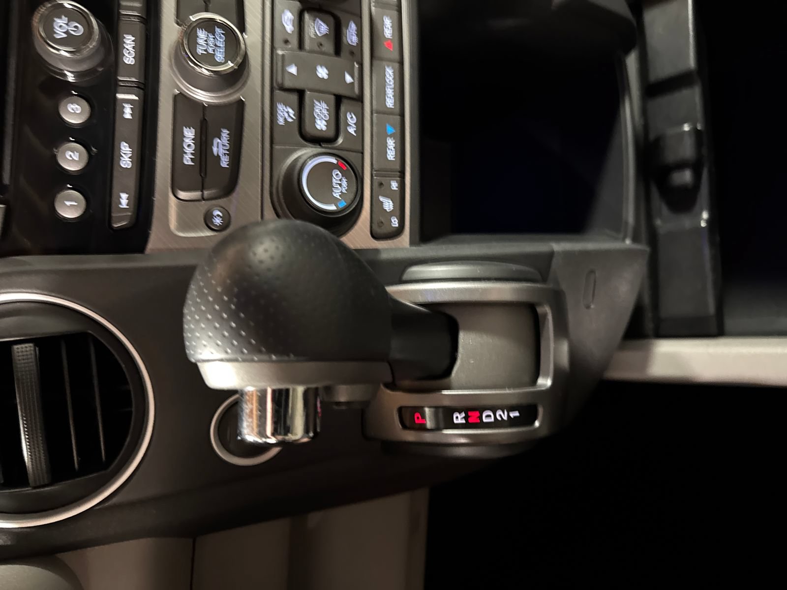 Used 2015 Honda Pilot EX-L image 24