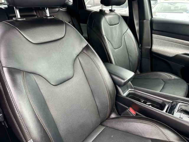 Used 2023 Jeep Compass Latitude AWD/4WD image 11