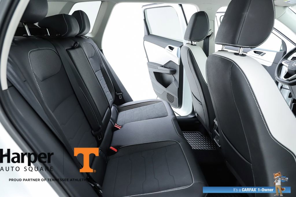 Used 2025 Volkswagen Taos SE w/ Panoramic Sunroof Package AWD/4WD image 75