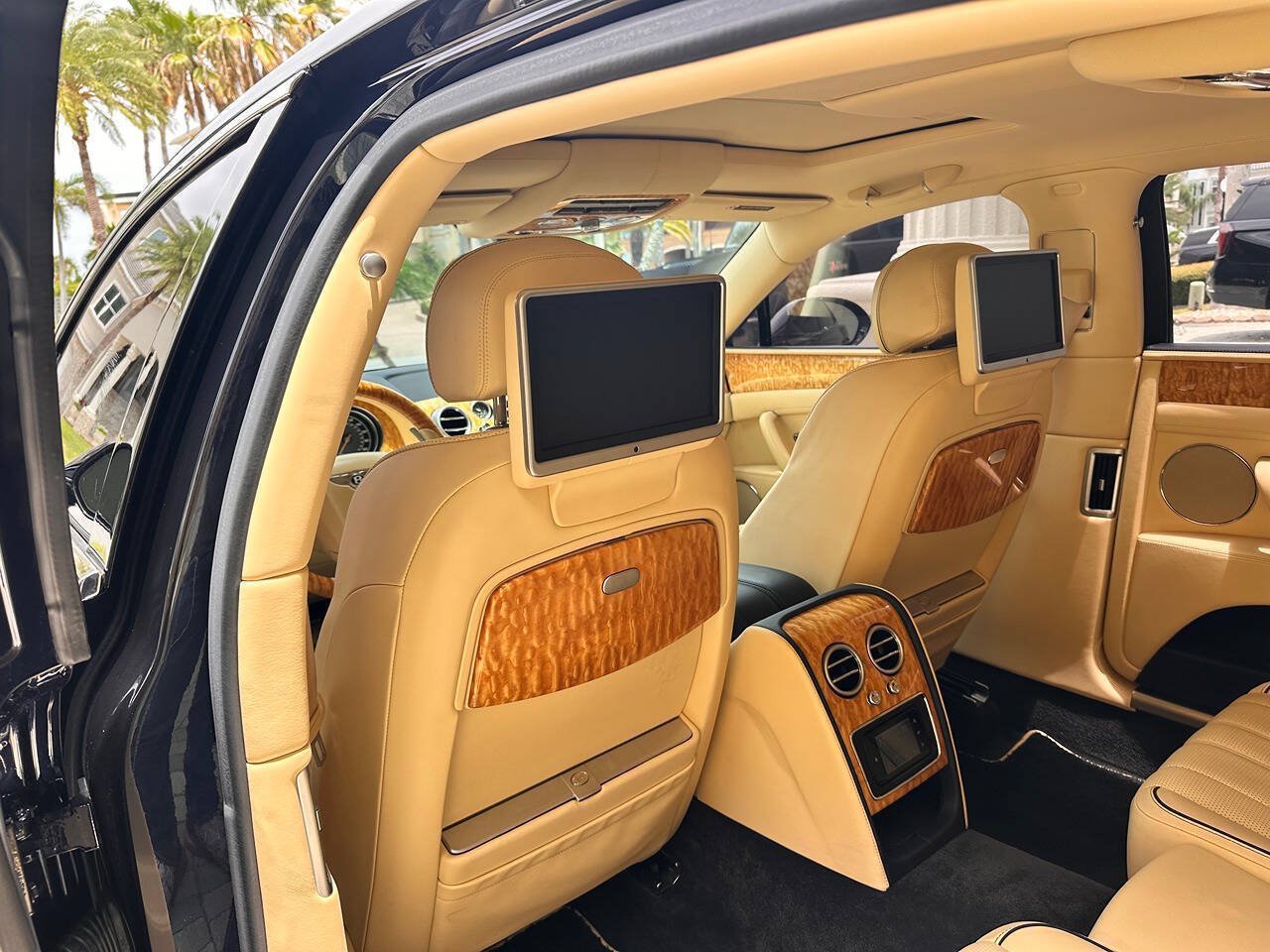 Used 2014 Bentley Flying Spur W12 AWD/4WD image 70