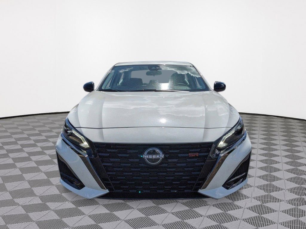 New 2025 Nissan Altima 2.5 SR w/ SR Premium Package image 9