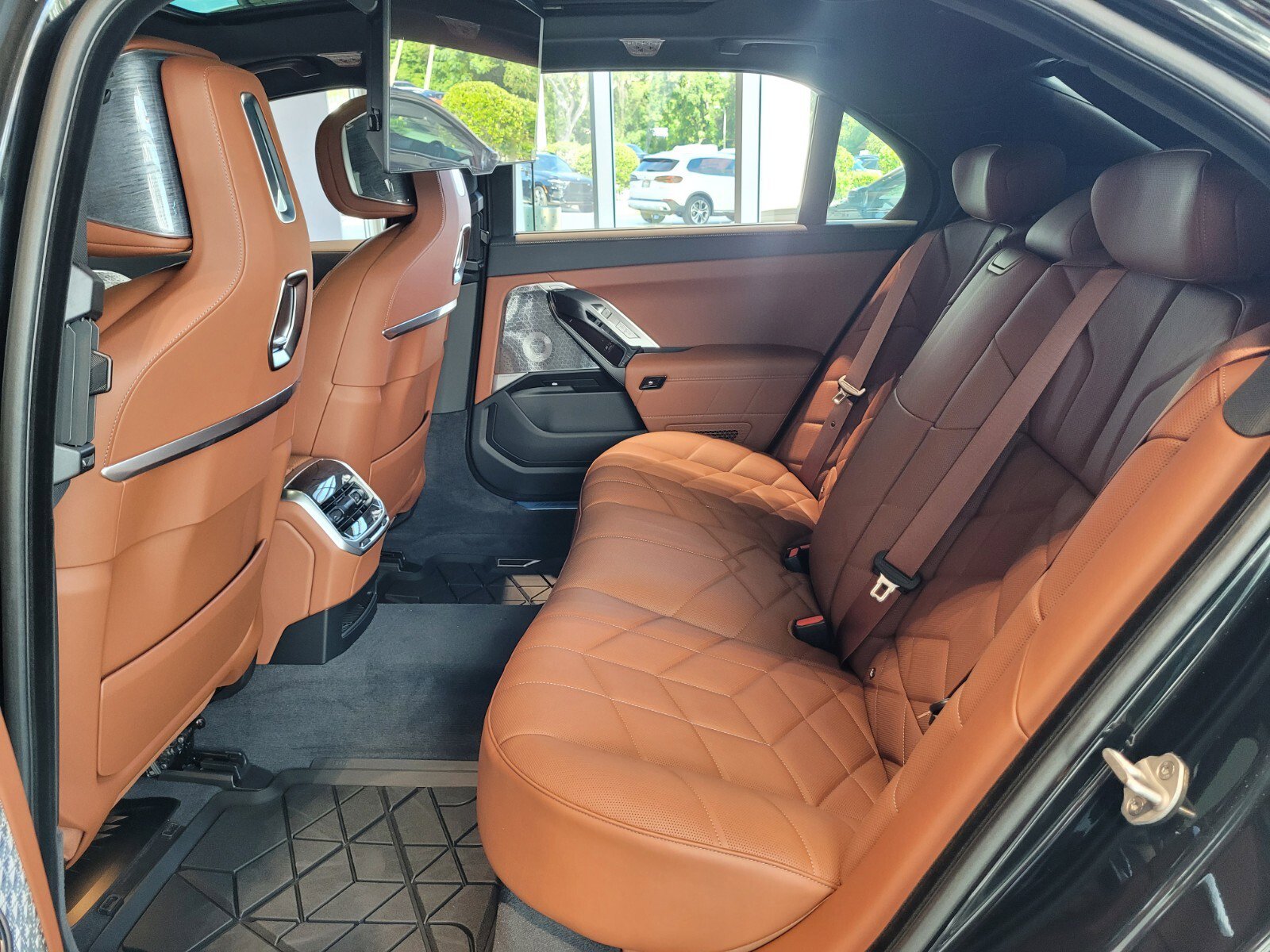 New 2026 BMW 740i w/ Executive Package image 10