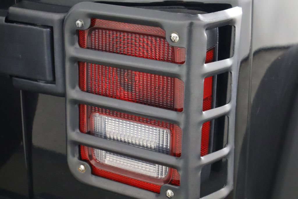 Used 2015 Jeep Wrangler Sport image 30