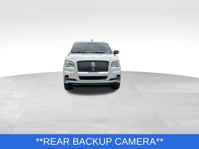 Certified 2024 Lincoln Navigator Reserve AWD/4WD image 10