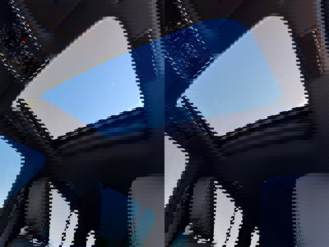 Used 2024 Lexus LX 600 4WD w/ Luxury Package image 22