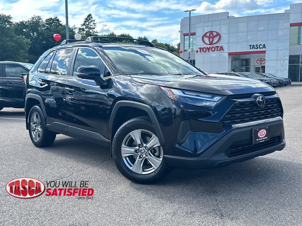Used 2023 Toyota RAV4 XLE w/ Convenience Package AWD/4WD image 1