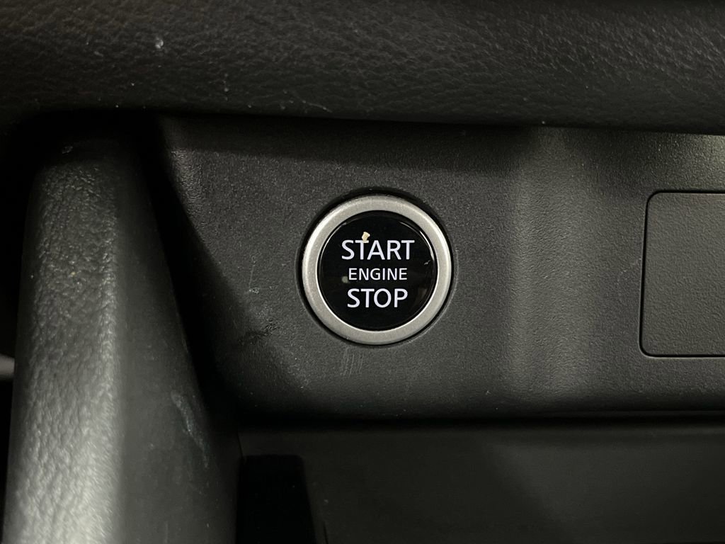 Used 2021 Nissan Rogue S image 20