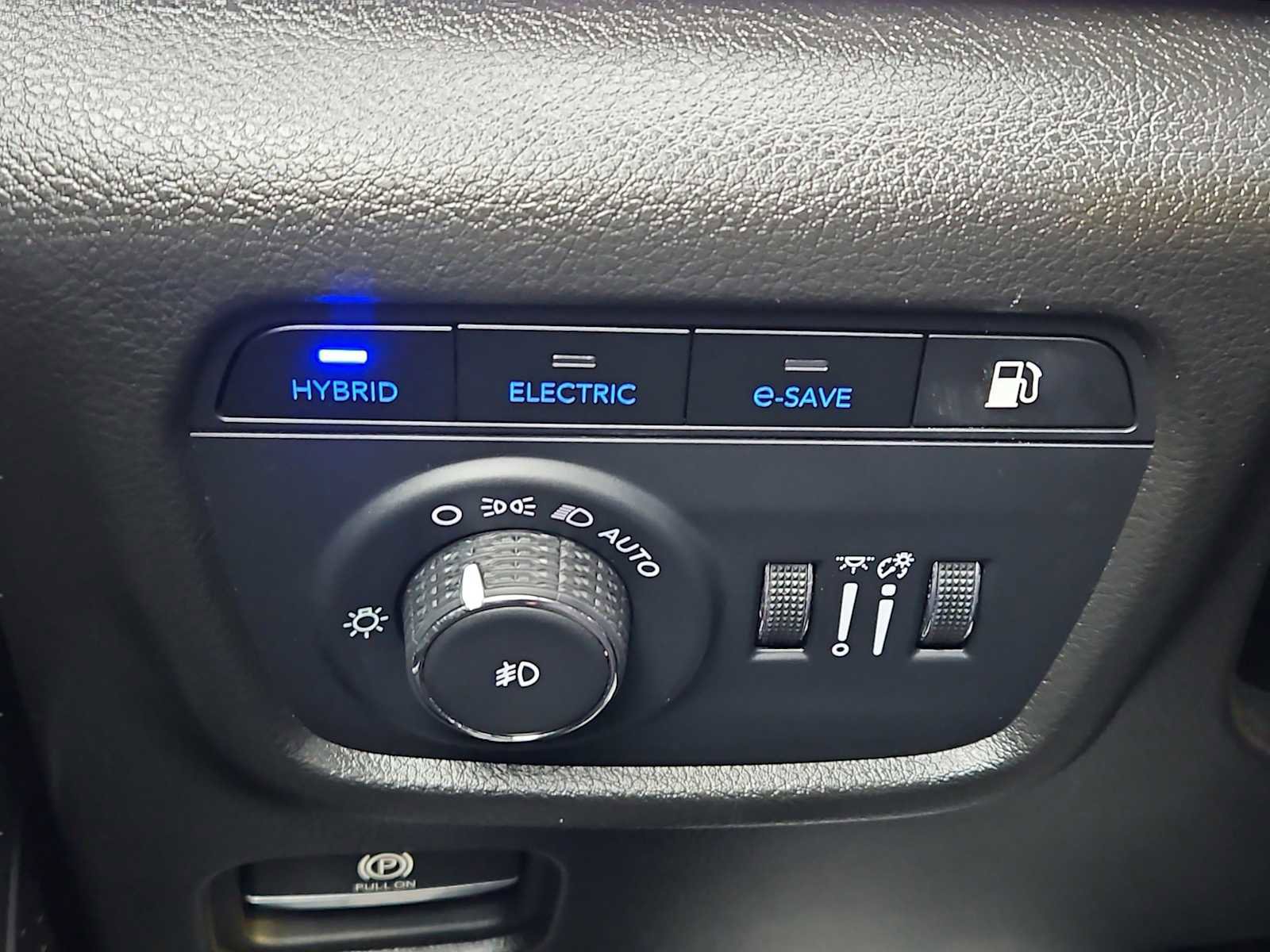 Used 2024 Jeep Grand Cherokee Limited 4xe w/ Luxury Tech Group II image 18