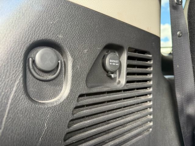 Used 2024 Nissan Armada SL image 39