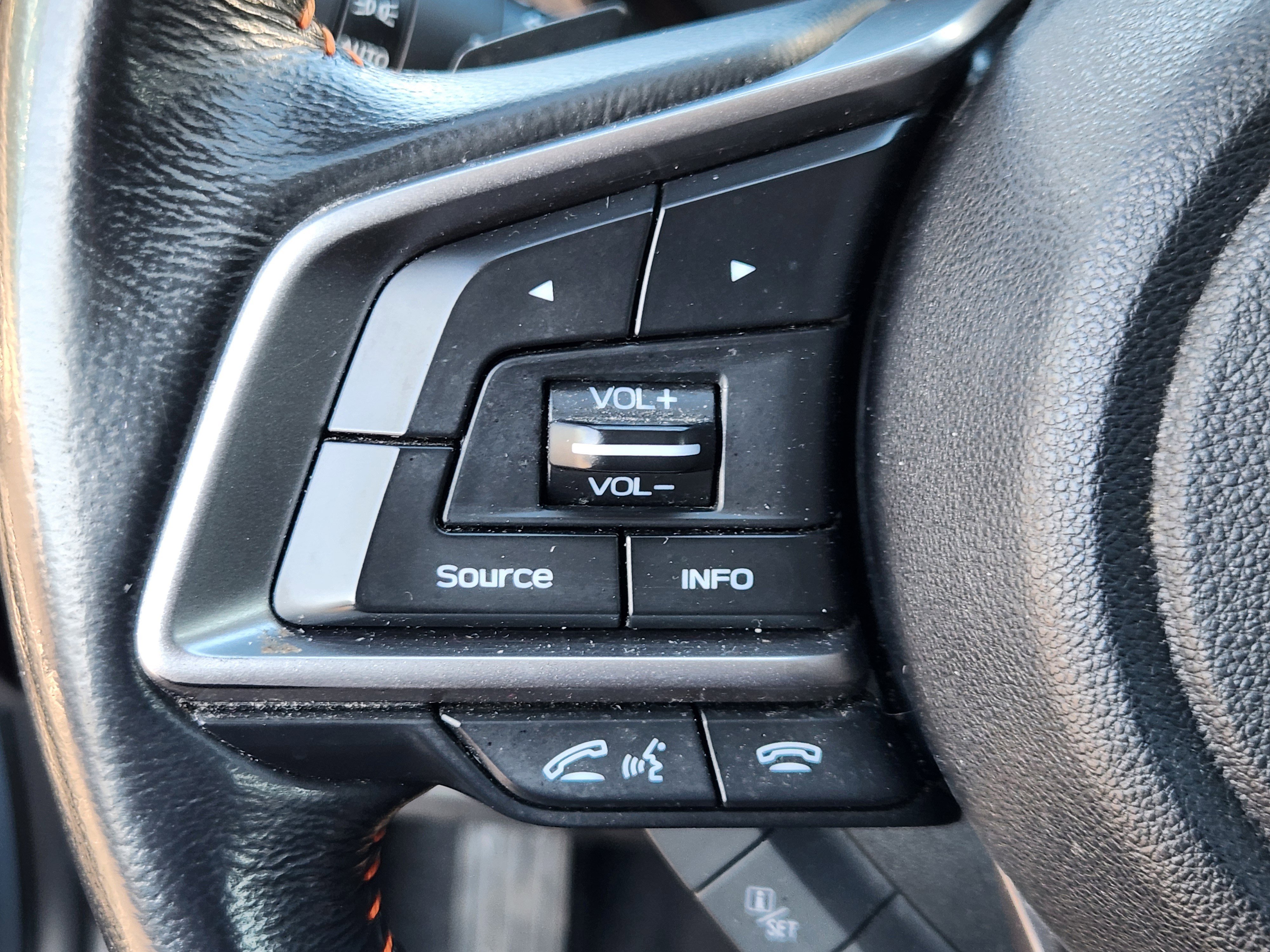 Used 2021 Subaru Crosstrek 2.0i Premium w/ Moonroof Package image 24