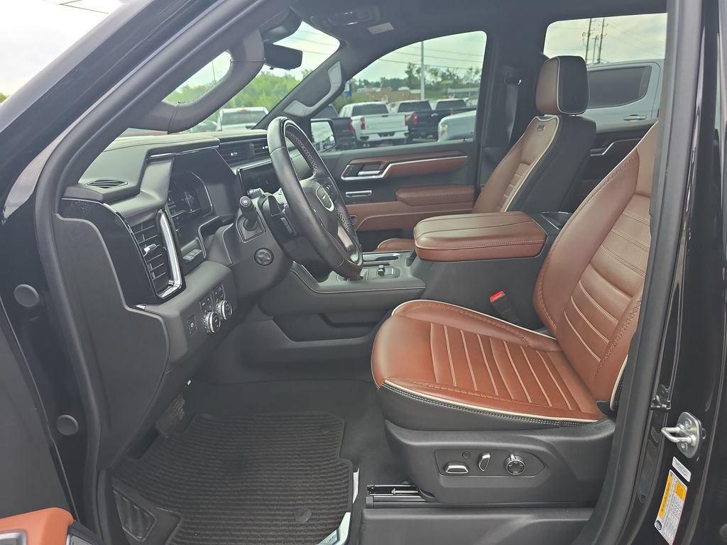 Used 2025 GMC Sierra 1500 Denali Ultimate AWD/4WD image 28