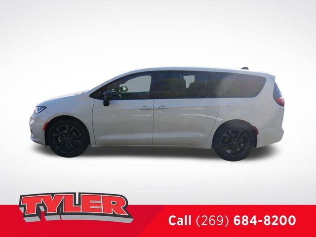 New 2026 Chrysler Pacifica Select FWD image 4