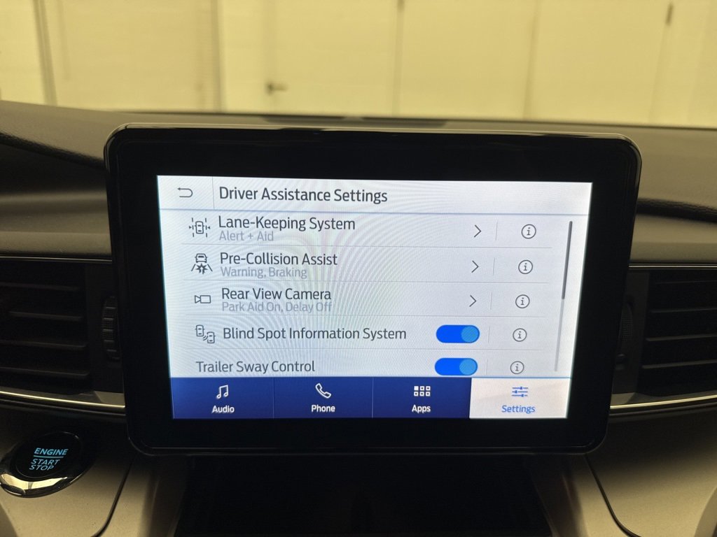 Used 2022 Ford Explorer XLT image 8