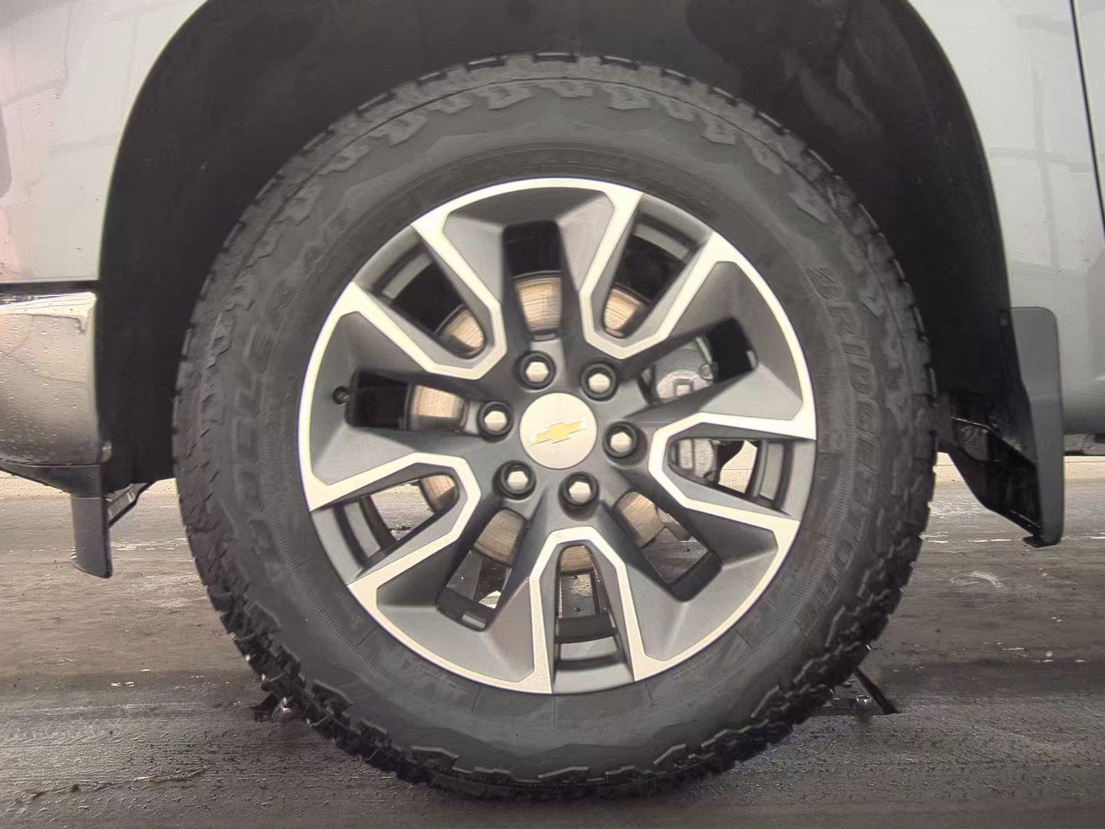 Used 2023 Chevrolet Silverado 1500 LT image 10