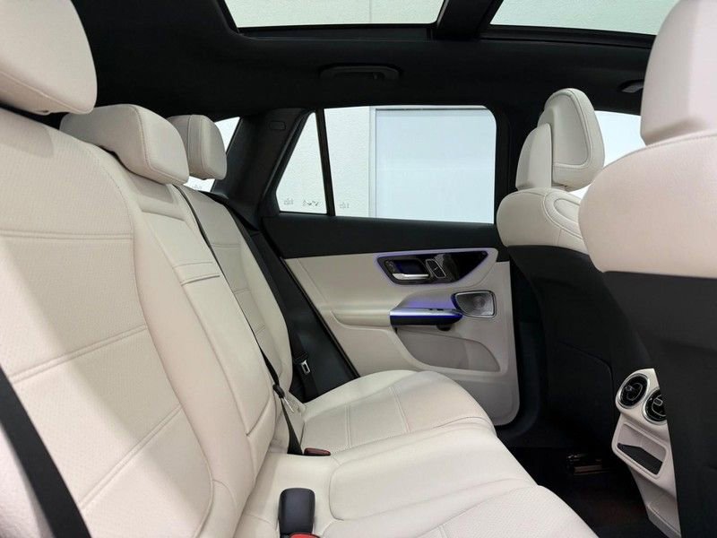 New 2026 Mercedes-Benz GLC 300 4MATIC image 5