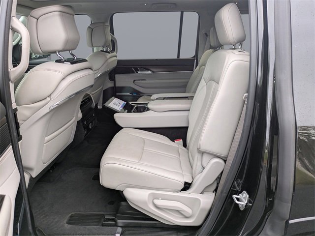 Used 2022 Jeep Grand Wagoneer Series I image 14