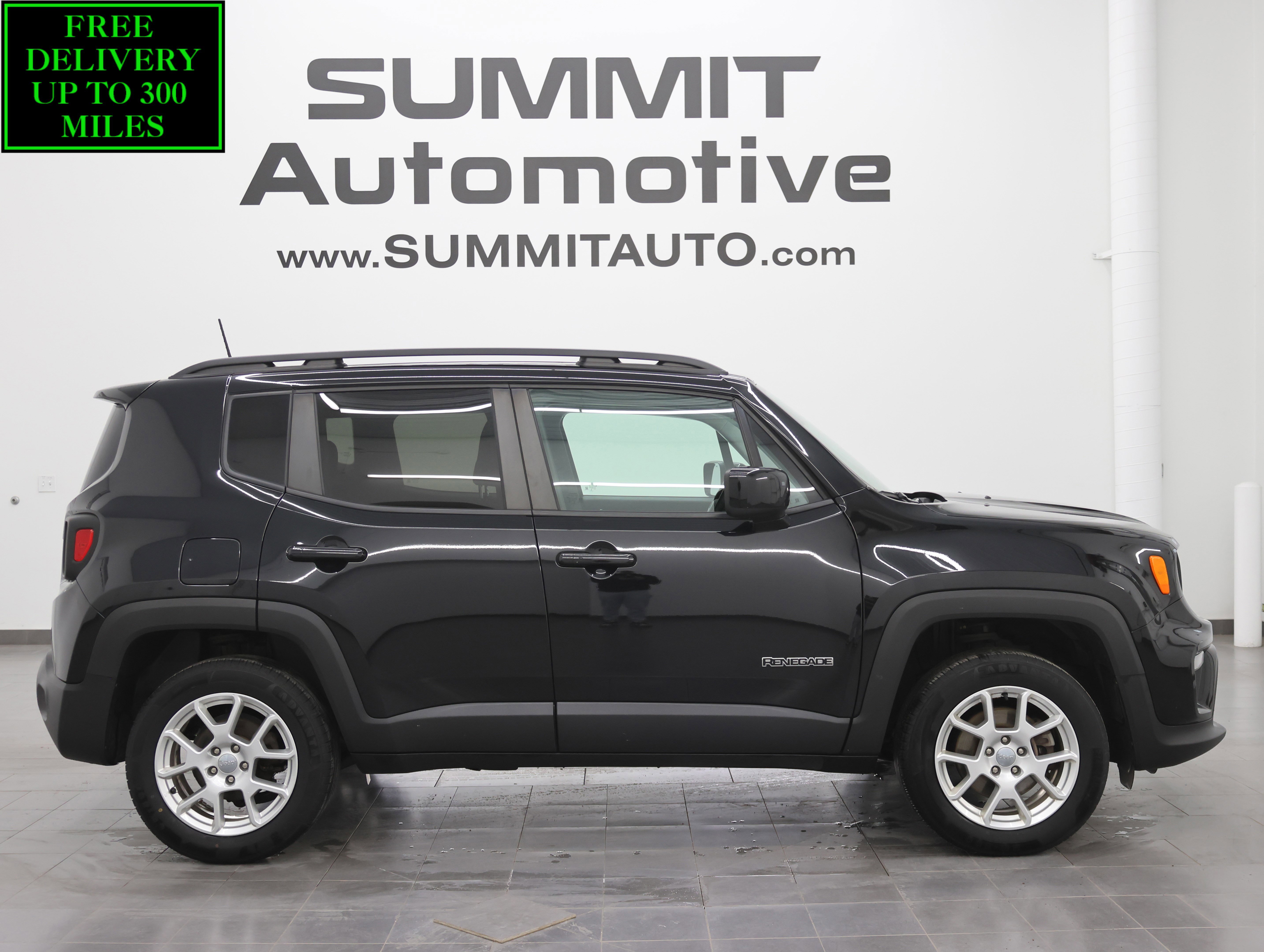 Used 2019 Jeep Renegade Latitude AWD/4WD image 1