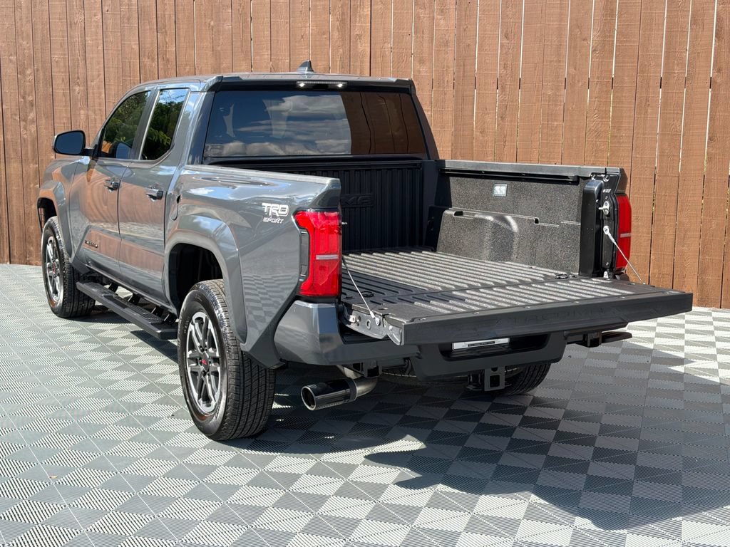 Used 2025 Toyota Tacoma TRD Sport AWD/4WD image 14