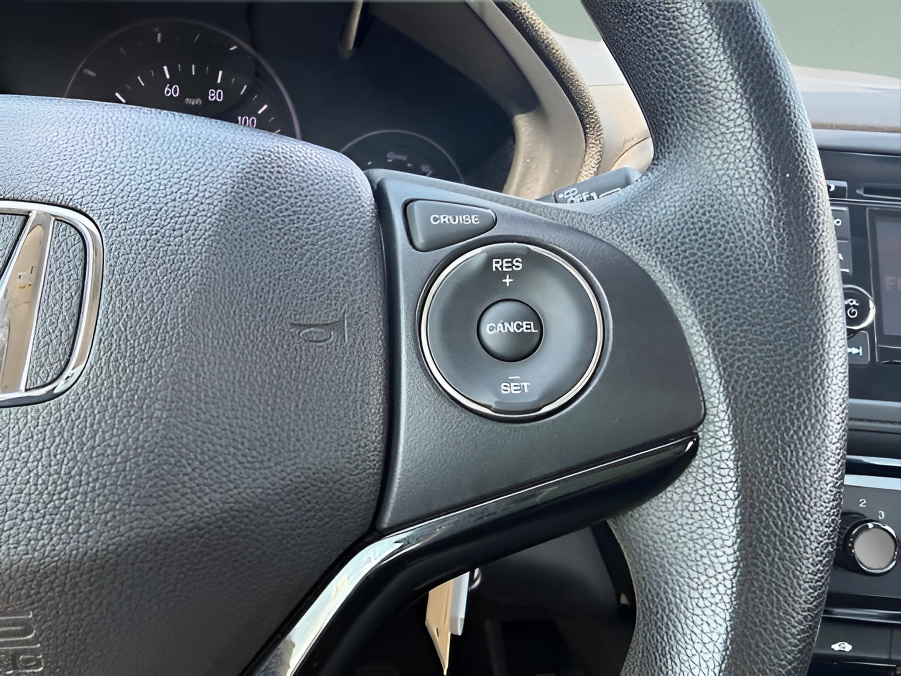 Used 2022 Honda HR-V LX image 10