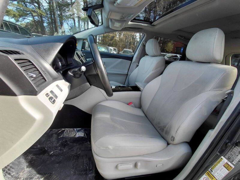 Used 2010 Toyota Venza image 10