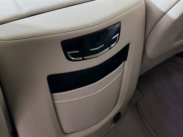 Used 2020 Cadillac Escalade Premium Luxury AWD/4WD image 26