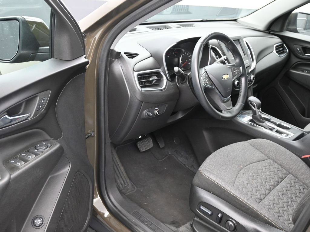 Used 2024 Chevrolet Equinox LT FWD image 10