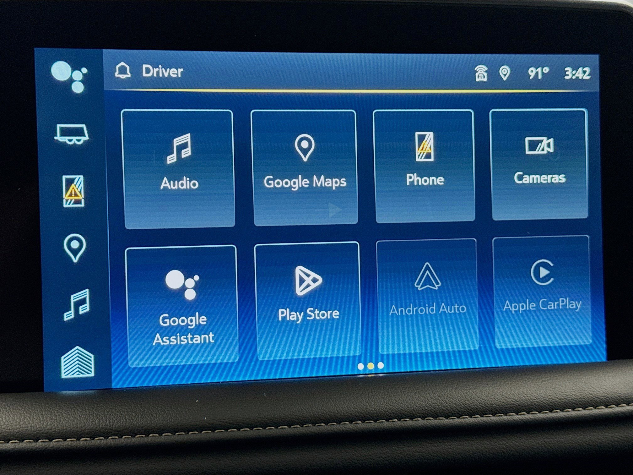 Used 2024 Chevrolet Suburban Premier image 9