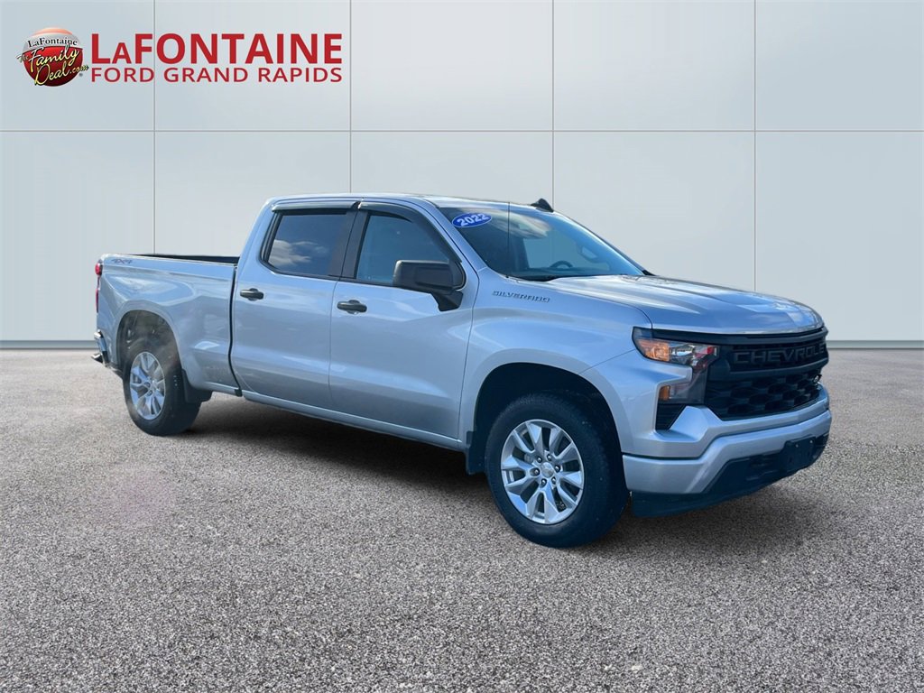 Used 2022 Chevrolet Silverado 1500 Custom image 3