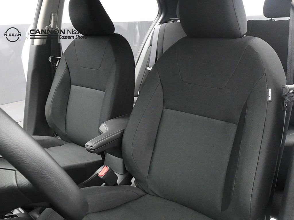 New 2025 Nissan Kicks Play S FWD image 18