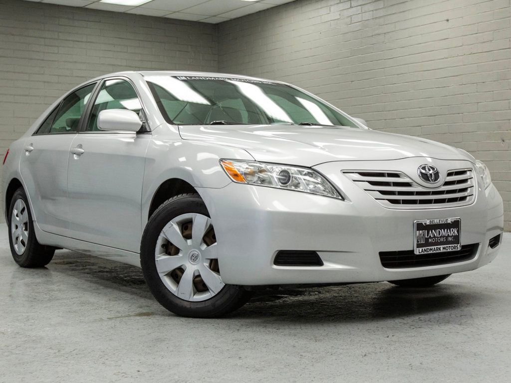 Used 2008 Toyota Camry LE image 1