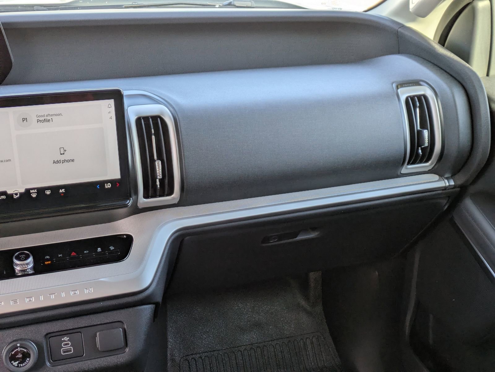 New 2026 Ford Expedition XL AWD/4WD image 19