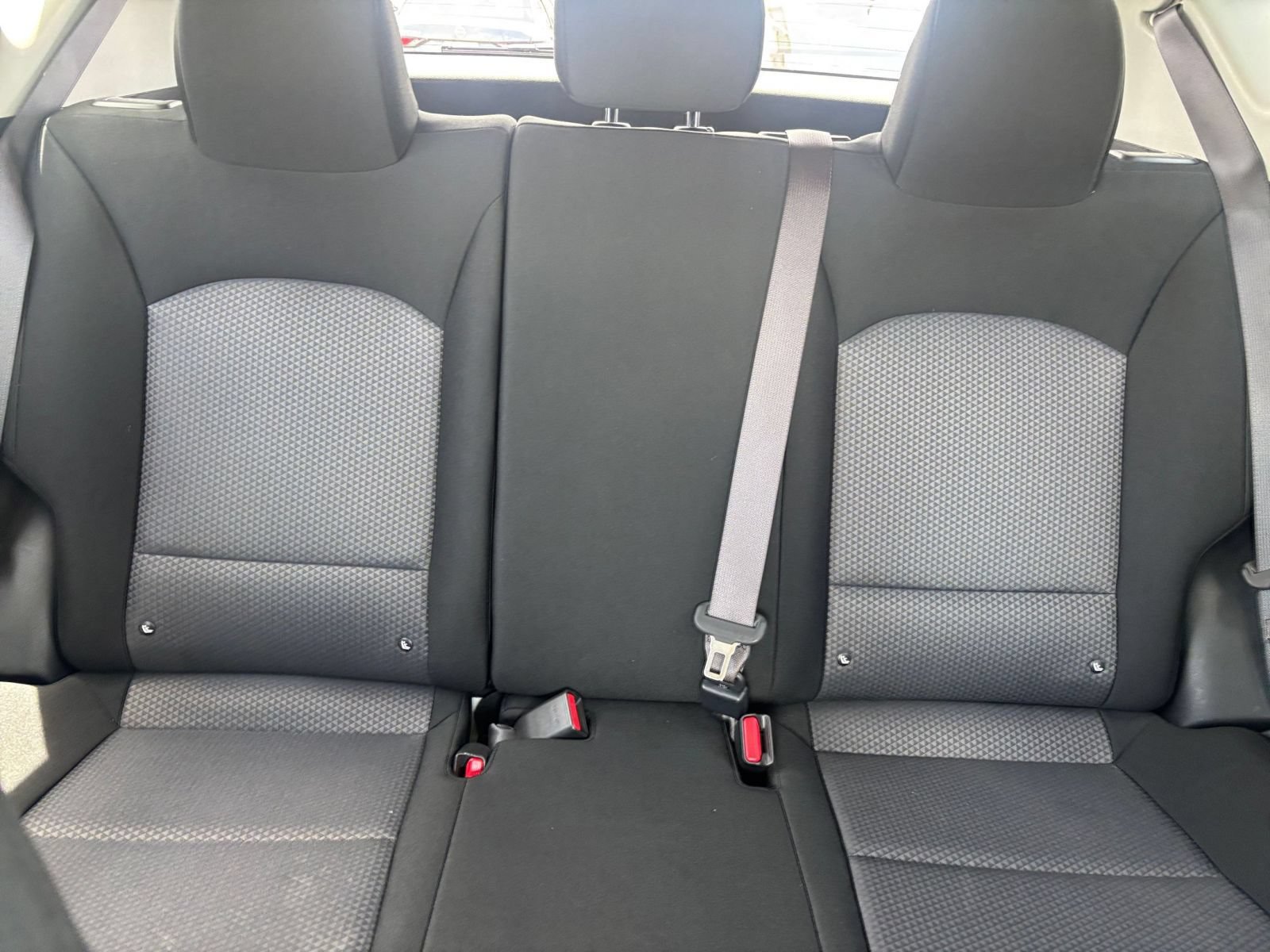 Used 2025 Kia Soul LX w/ LX Technology Package FWD image 36