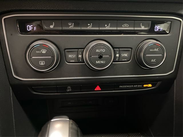 Used 2021 Volkswagen Atlas SE image 29