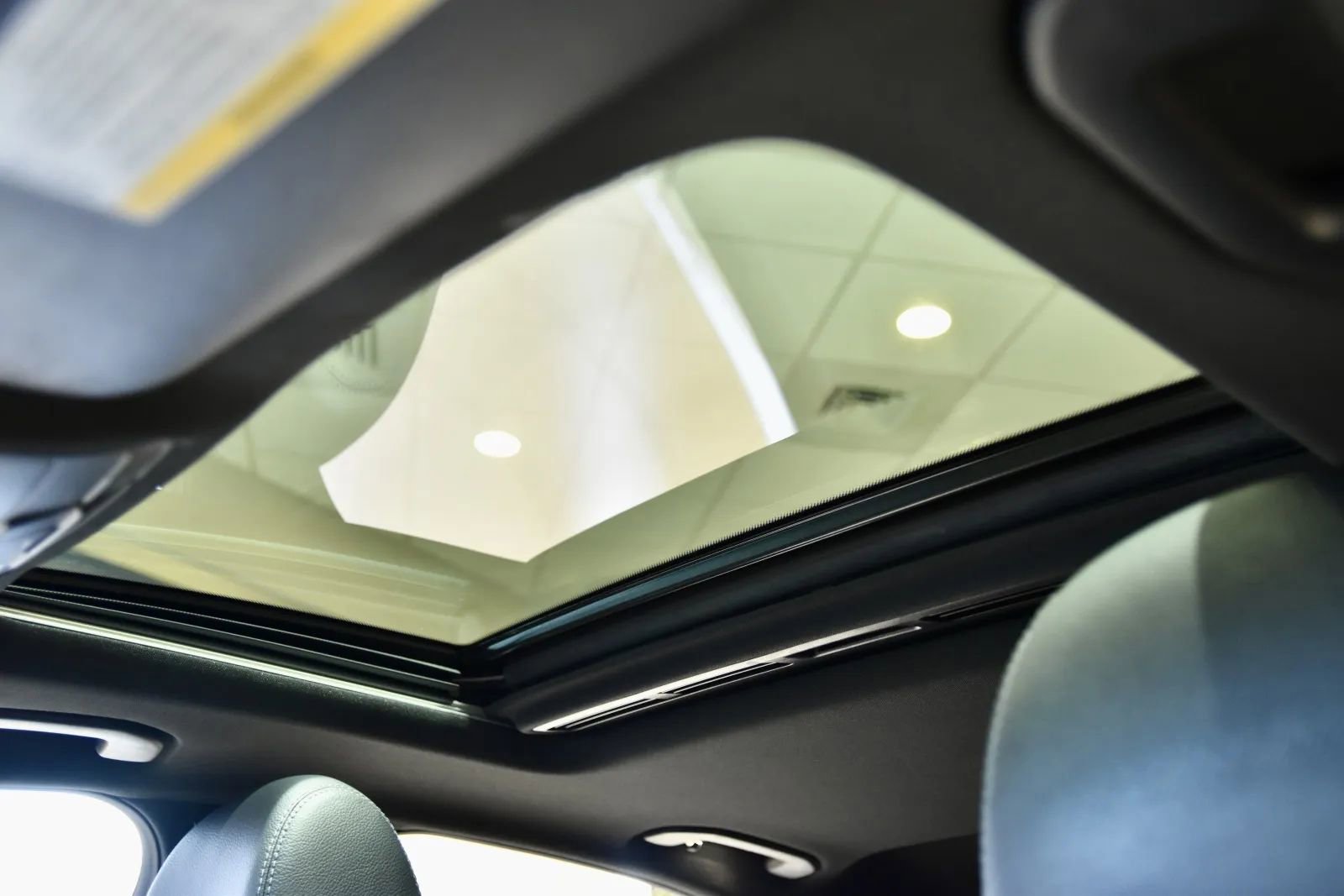 Used 2020 Mercedes-Benz C 300 4MATIC Sedan image 19