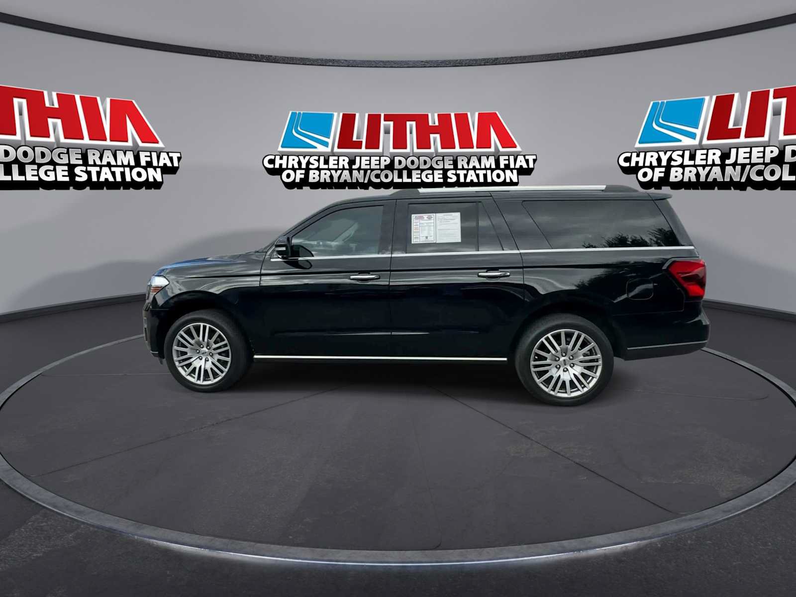 Used 2022 Ford Expedition Max Limited AWD/4WD image 5