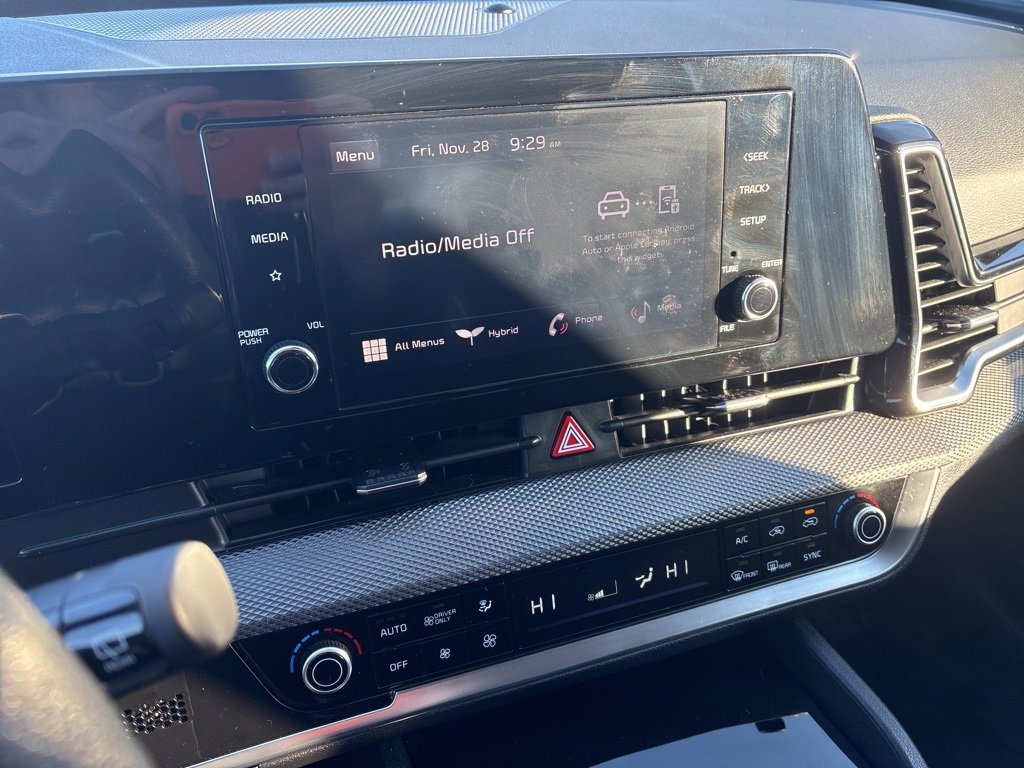 Used 2023 Kia Sportage LX image 17