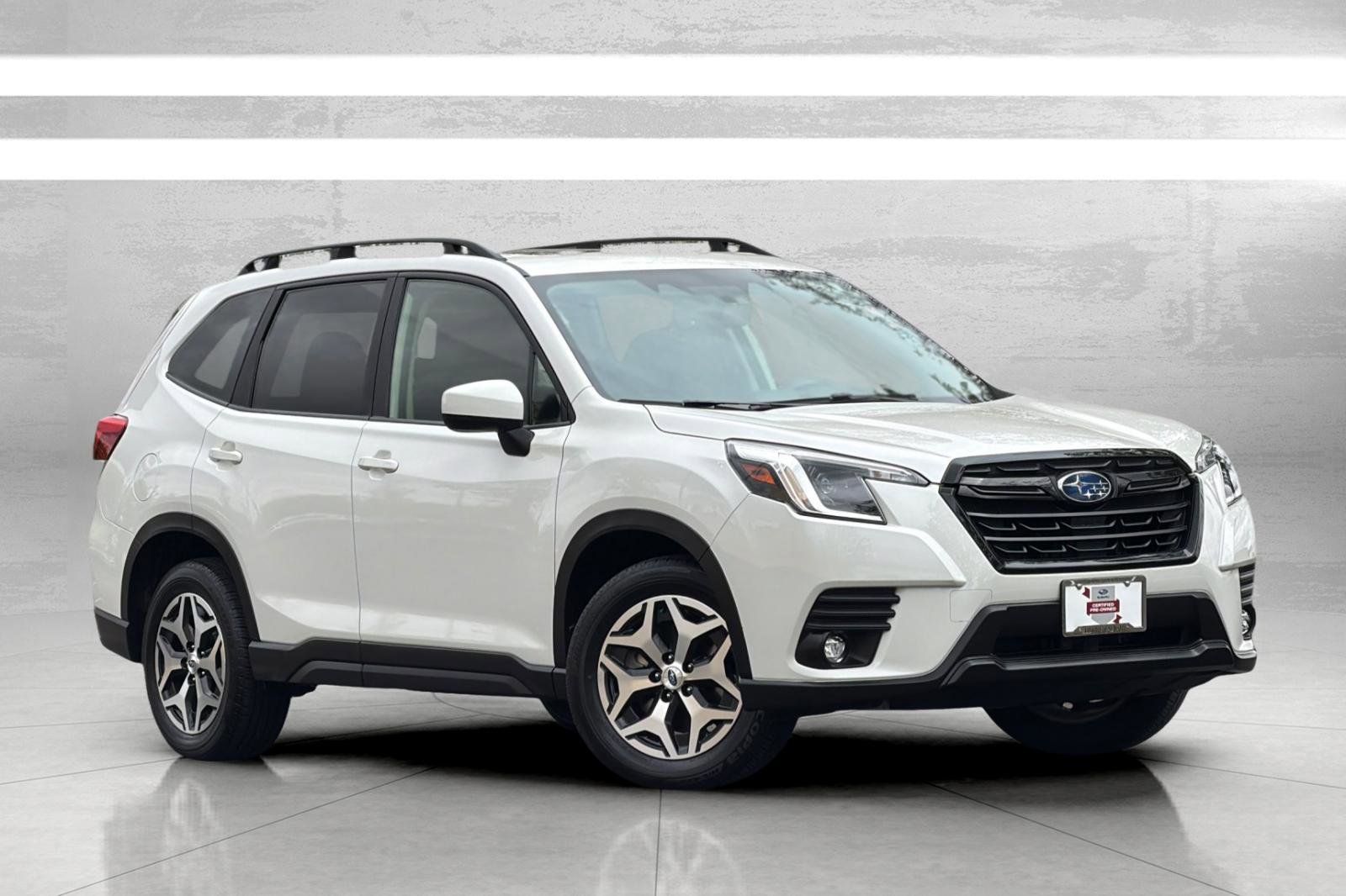 Used 2024 Subaru Forester Premium AWD/4WD image 2