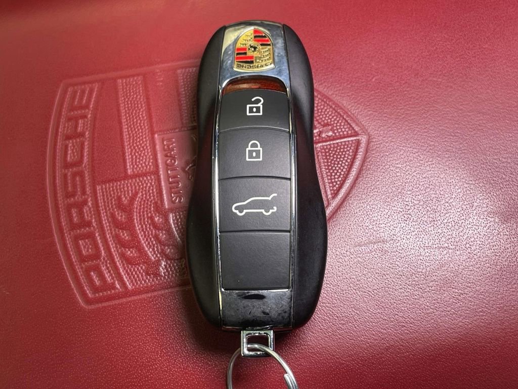 Certified 2022 Porsche Macan GTS image 45