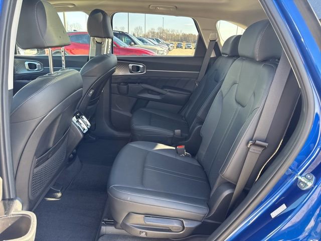 Used 2023 Kia Sorento SX AWD/4WD image 10