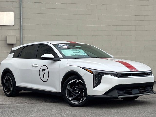 New 2026 Kia K4 EX FWD image 1