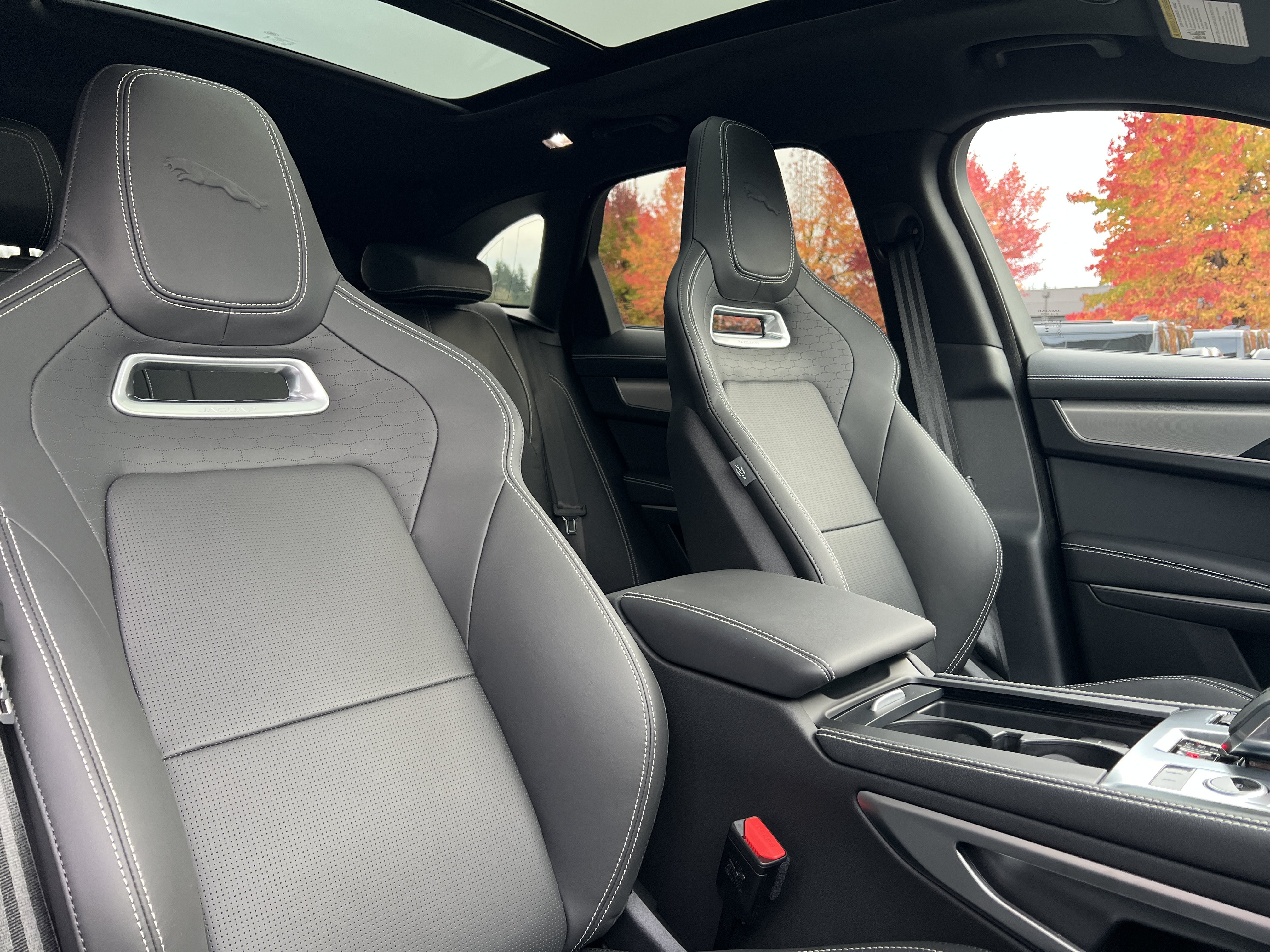 New 2026 Jaguar F-PACE R-Dynamic S AWD/4WD image 12