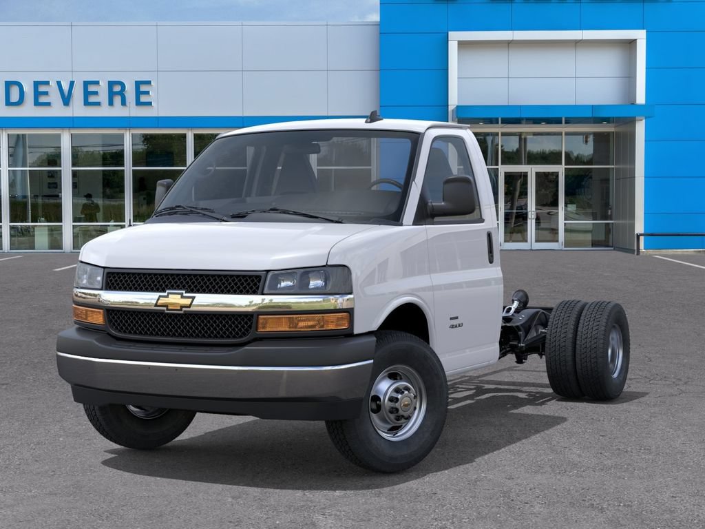 New 2026 Chevrolet Express 3500 w/ Power Convenience Package RWD image 6