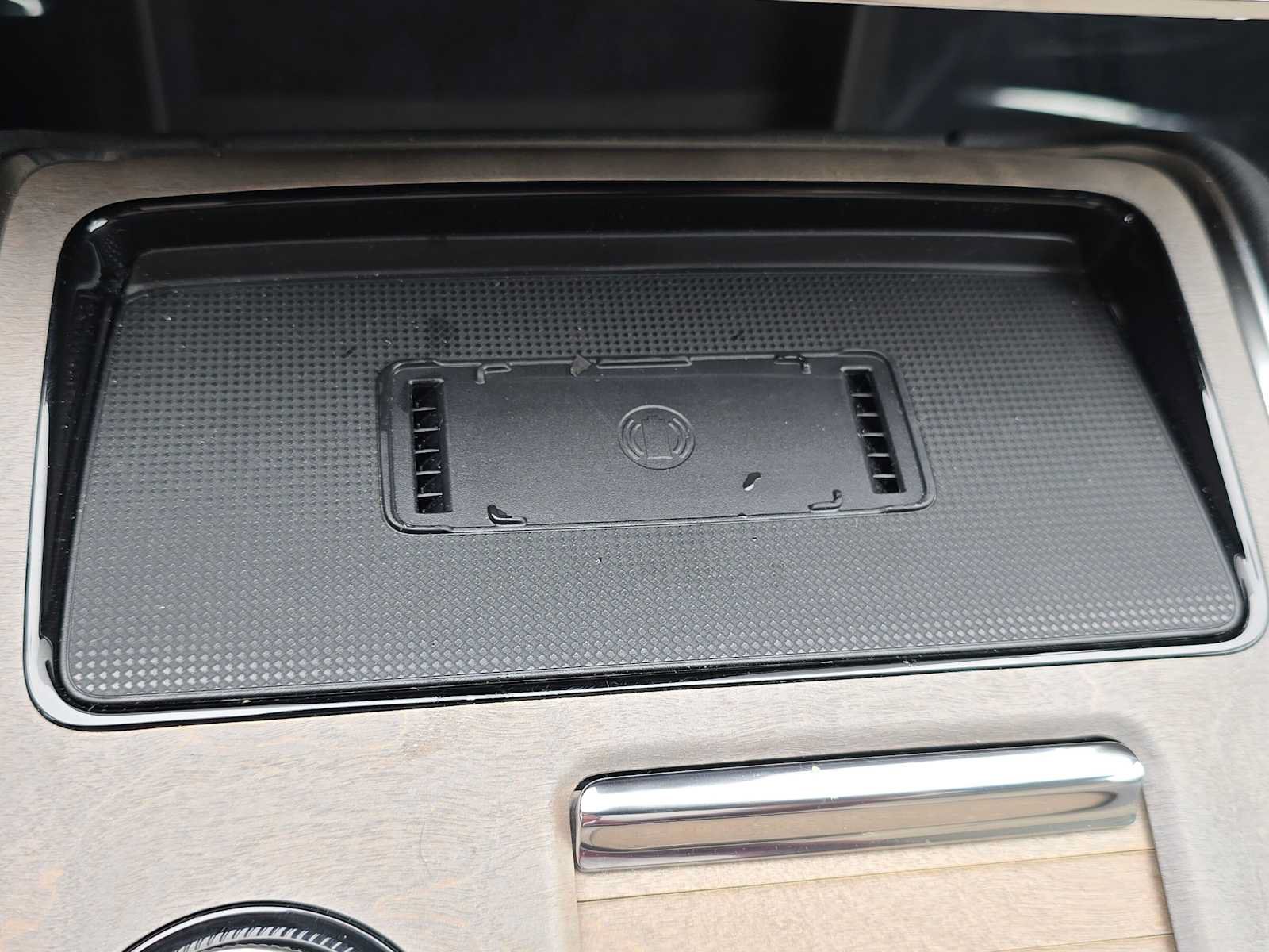 Certified 2025 Volvo EX90 Plus AWD/4WD image 31