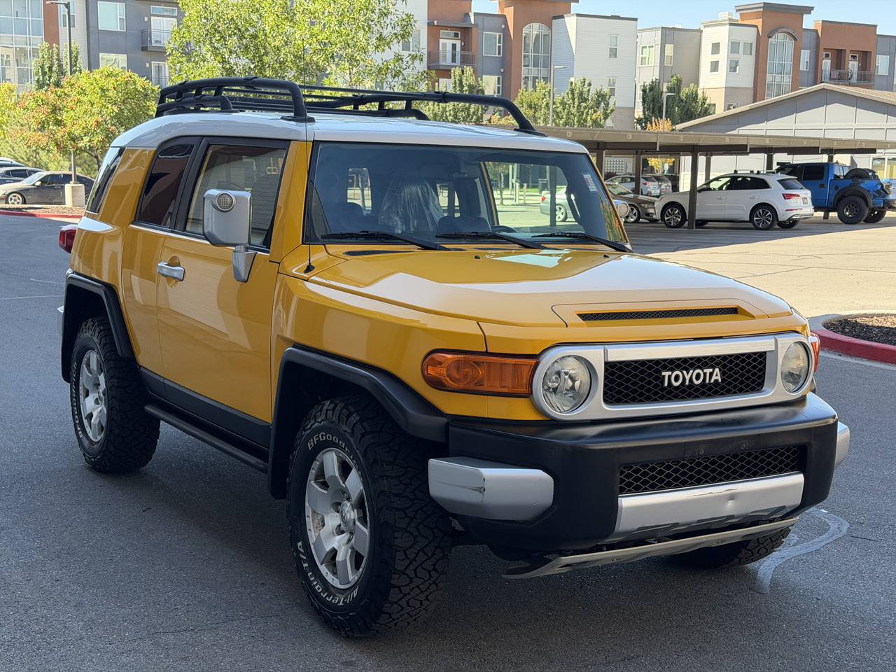 Used 2009 Toyota FJ Cruiser 4WD w/ Upgrade Pkg 2 image 7