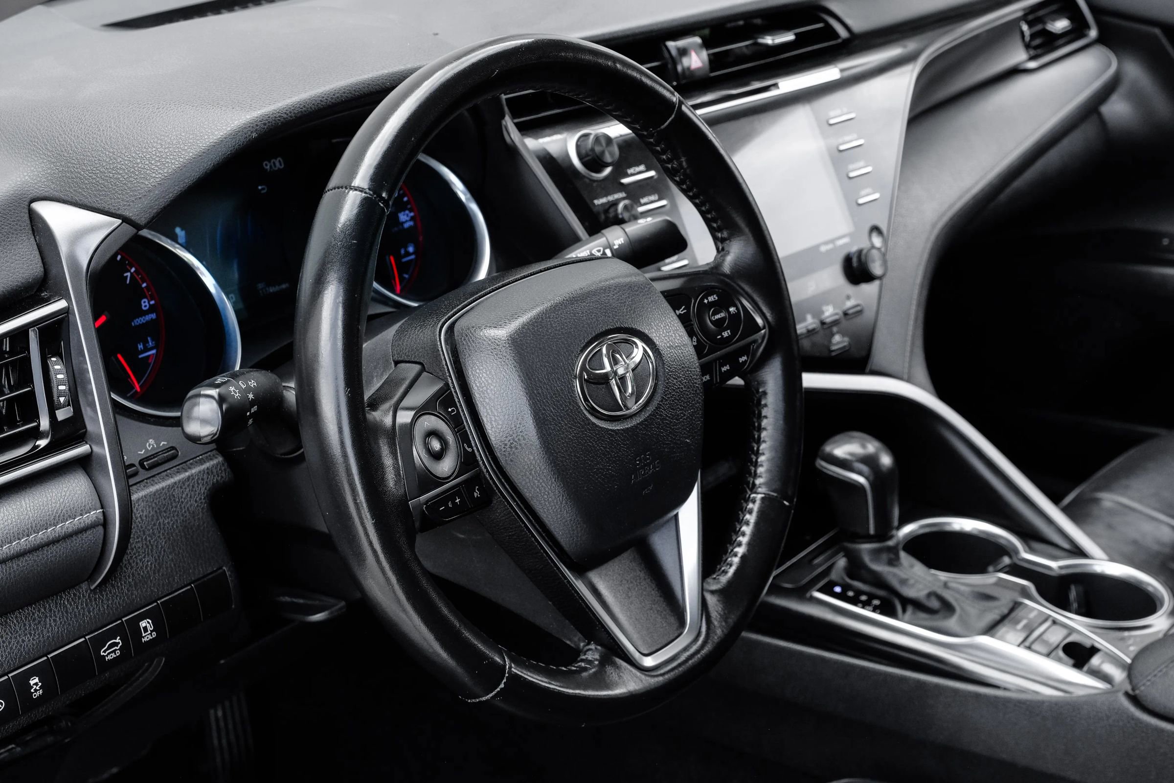 Used 2020 Toyota Camry XSE FWD image 20