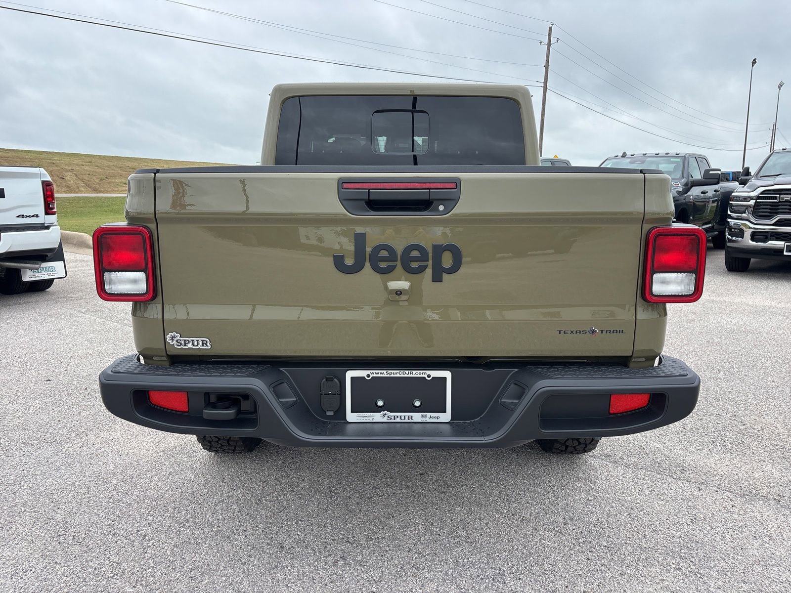 New 2026 Jeep Gladiator Sport AWD/4WD image 5