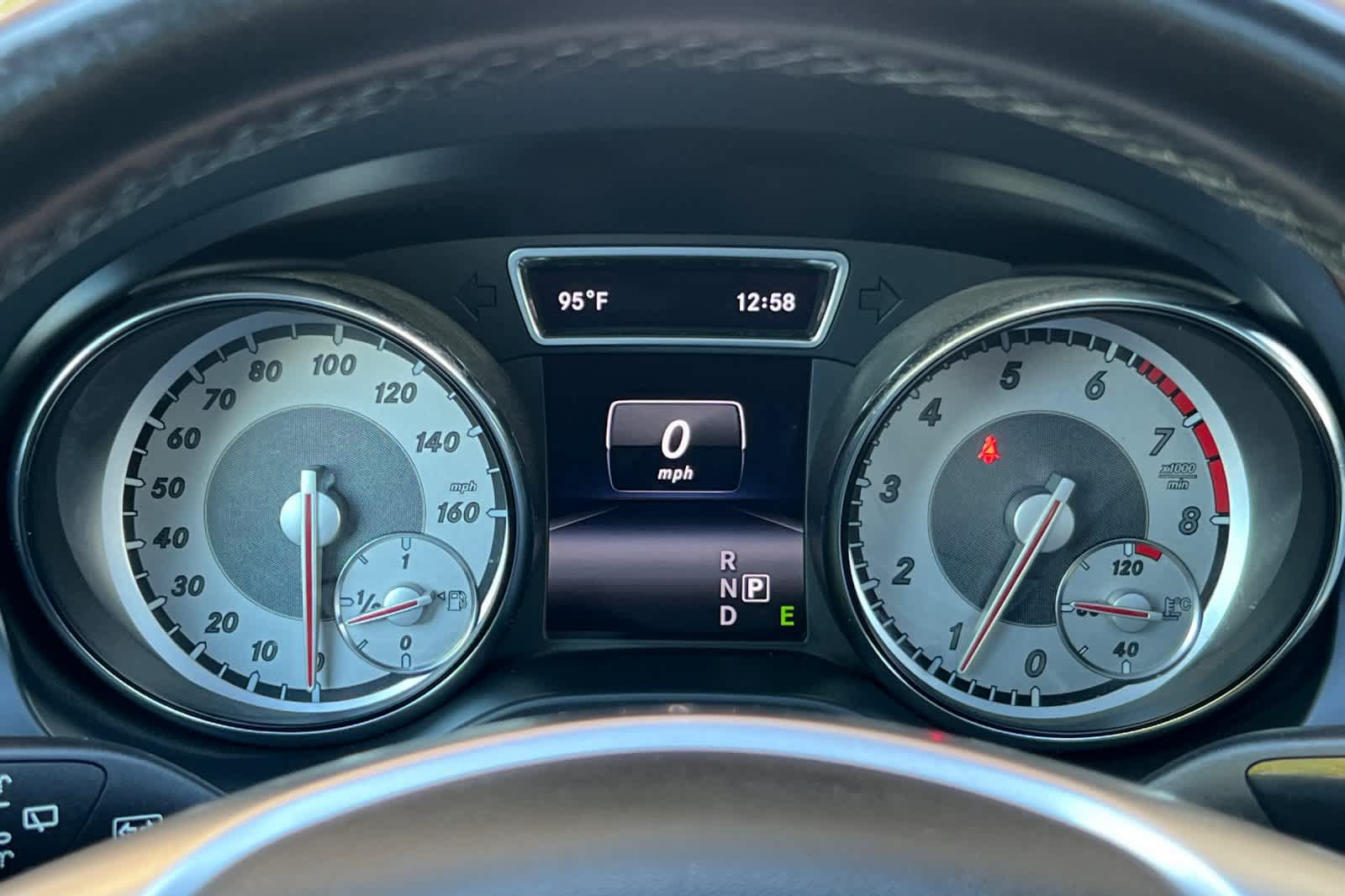 Used 2015 Mercedes-Benz GLA 250 4MATIC image 28